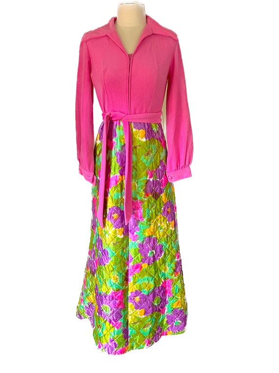 Vintage 1960's mod era pink velour & floral quilted loungewear robe dress