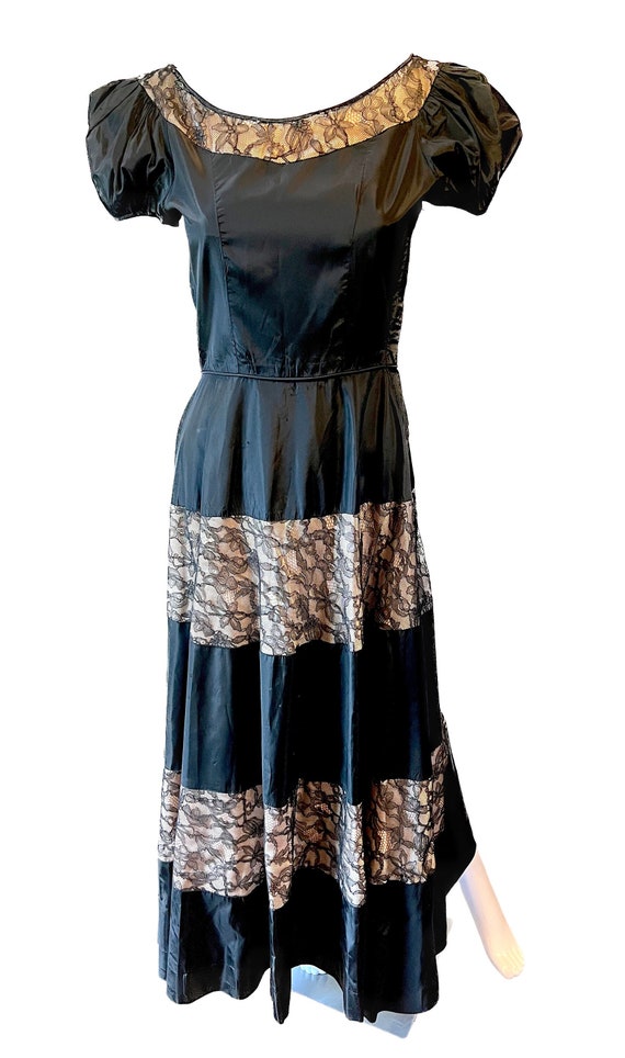 Vintage 1930's silk taffeta black full-length lace dress depression era XS S