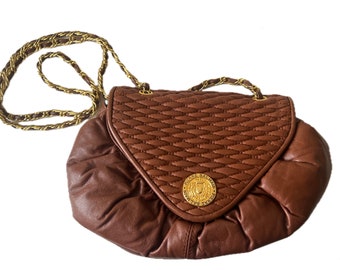 Vintage 1980's designer PIERRE BALMAIN brown leather quilted chain purse