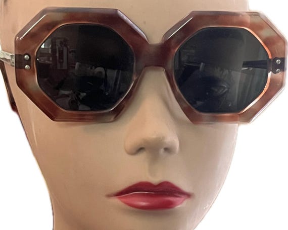 Vintage 1960's lucite mod era prescription sunglasses made in USA