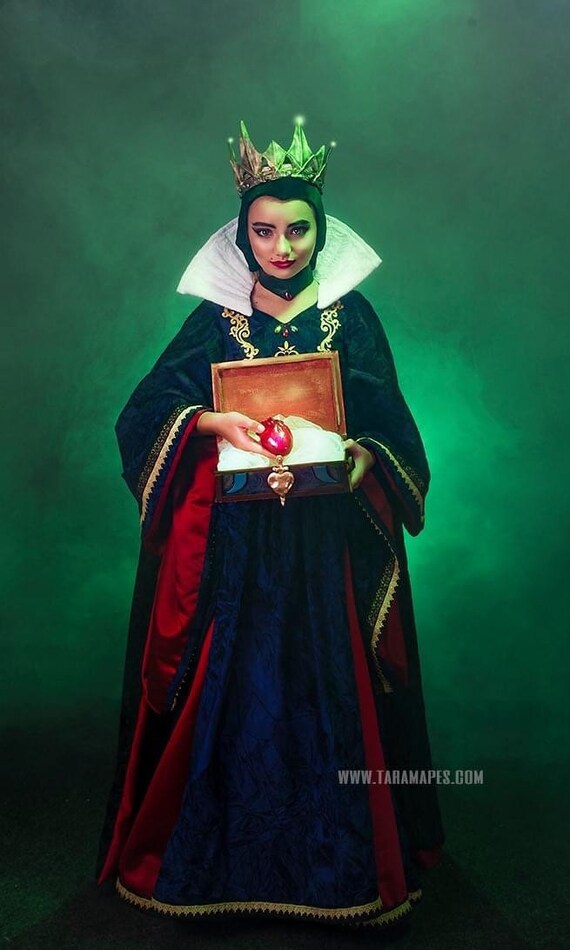 Costume della Regina cattiva di Biancaneve | Etsy Italia