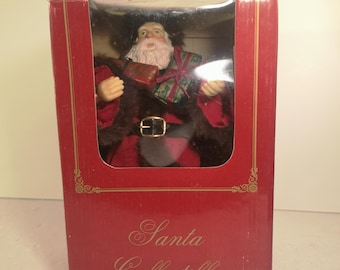Possible Dreams Clothtique Old World Santa Figurine, 1988 (#713040