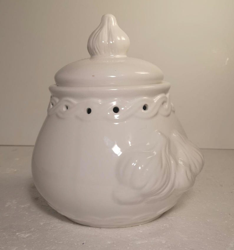 Norpro Stoneware Garlic Keeper - Thumbnail 3