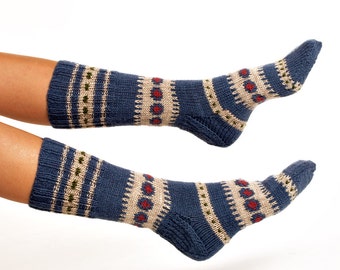 LONG WOOL SOCKS. Woman socks. Hand knitted ornamented socks. Stripped socks. Natural blue wool yarn. Great with boots.