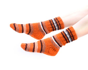 WOOL SOCKS. Woman socks. Hand knitted socks. Natural orange color wool socks. Striped socks. Great gift. colorful socks. Halloween socks.