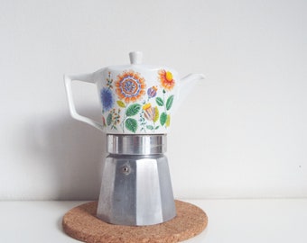 Italian porcelain coffee maker, 4 espresso cups, vintage espresso machine, kitchenware, coffee bar barista, Italian coffee lover