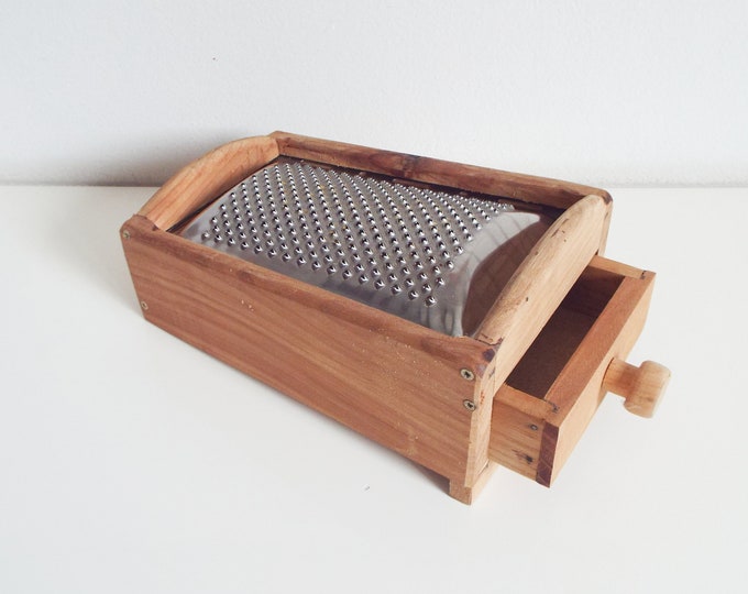 Vintage Italian cheese grater, cheese shredder, grating bread, kitchen utensil, cheese slicer with wooden box, cooking tool, kitchenware