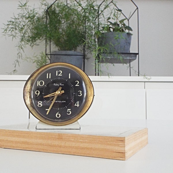 Vintage small retro table clock, alarm from the 1960s, hand clock dial, Westclox Baby Ban, desk accessory, bedroom decor