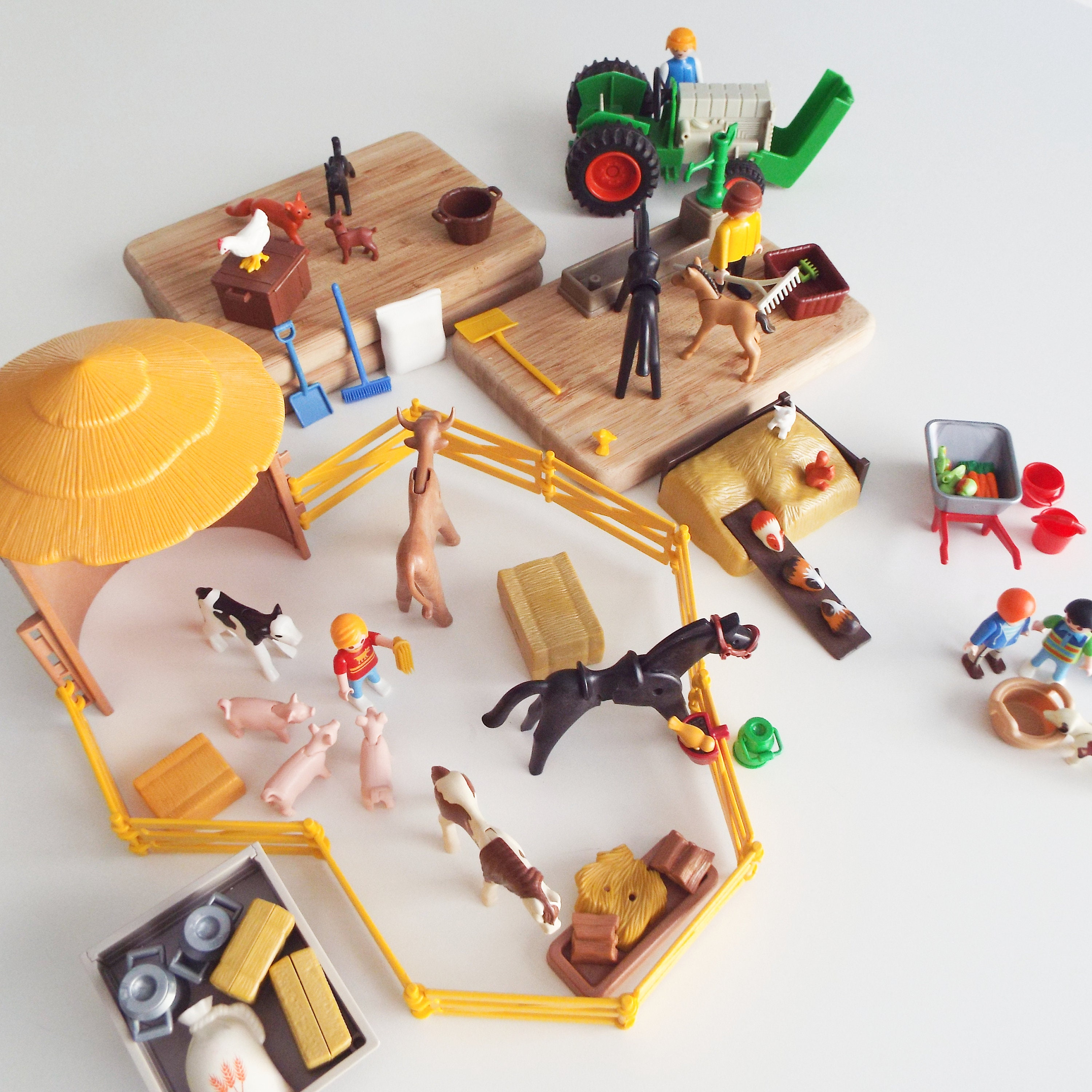 Playmobil 6927 Country Pony Farm. Building Only