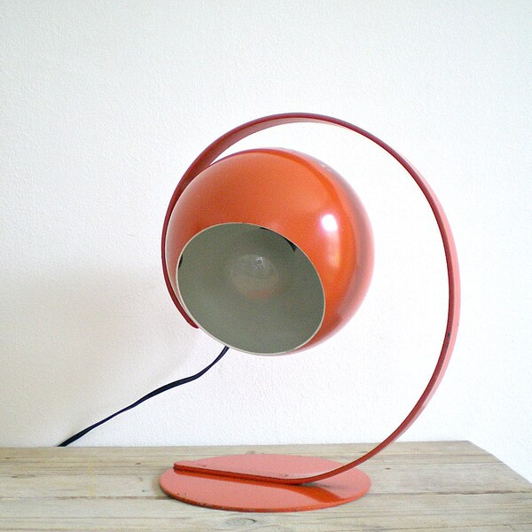 SEVENTIES red tabel lamp, vintage eyeball lamp, lighting light, MAD MEN, mod design