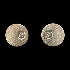 1960s Large Gold Tone Circular Lattice Embossed Rhinestone Cuff Links | 60s Vintage Round Textured Gold Tone Cufflinks