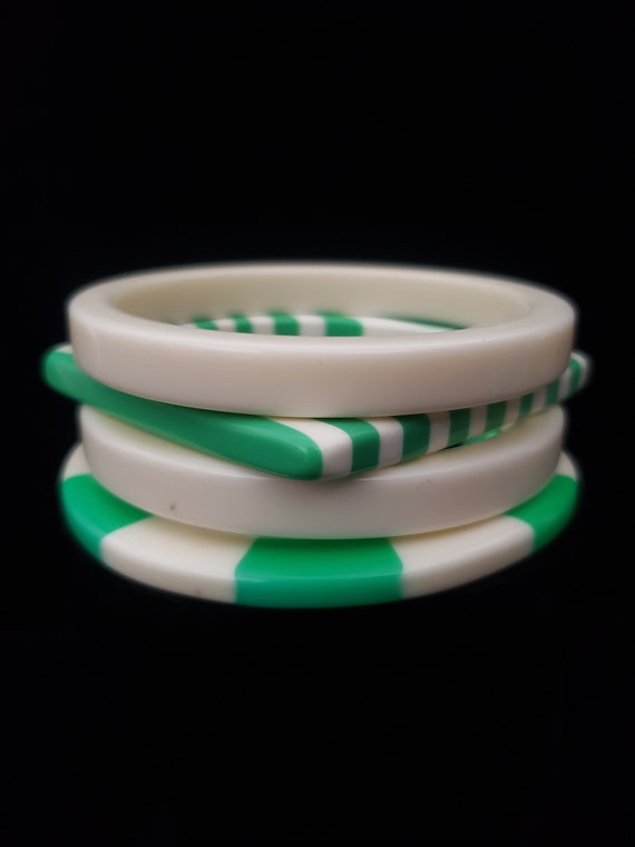1960s Spearmint and White Sliced and Square Bangle