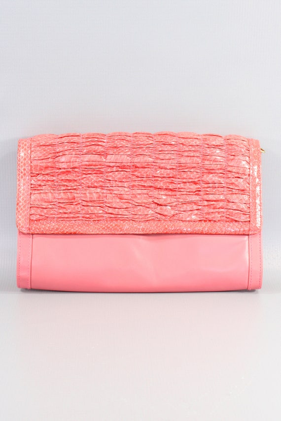 1980s Cotton Candy Pink Leather Clutch | 80s Vinta