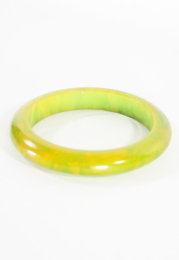 1940s Lemon Lime Marbled Bakelite Bangle | 40s Vin