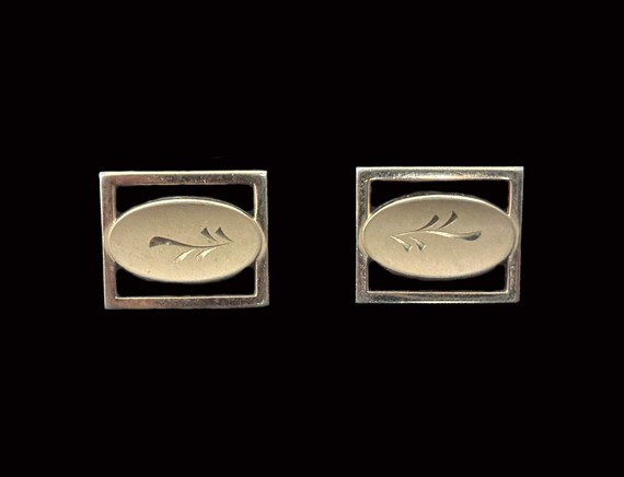 1950s Gold Tone Rectangular Frame Cuff Links by S… - image 4