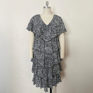 1990s Black and White Dress by Yvonne LaFleur, Medium to Large | 90s Vintage Zebra Print Ruffled Dress (M, L, 38-34-40)