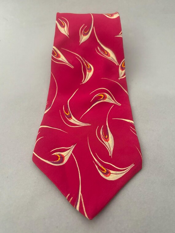 1980s Abstract Feather Printed Raspberry Tie by G… - image 2