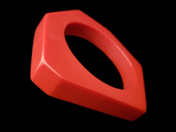 1960s Carved Red Lucite Geometric Bangle | 60s Vi… - image 1