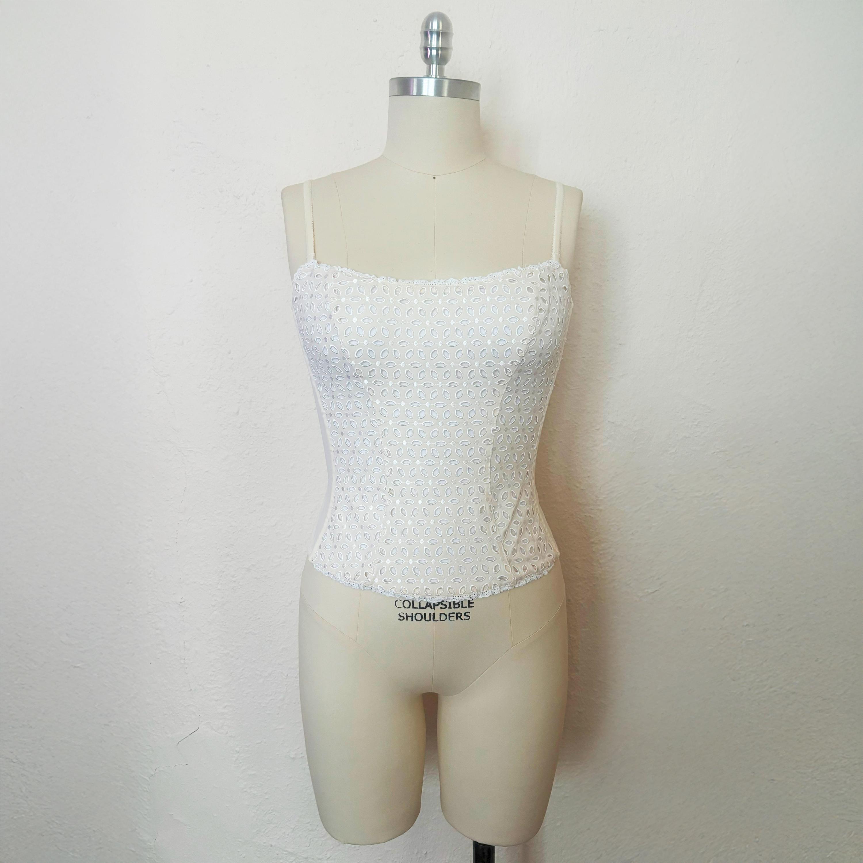 メルトザレディ melt eyelet corset camisole 2000s NWOT Cream and White Eyelet Bustier by on Gossamer