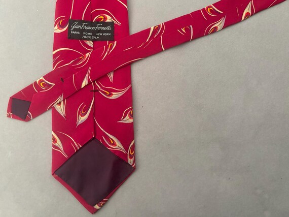 1980s Abstract Feather Printed Raspberry Tie by G… - image 6