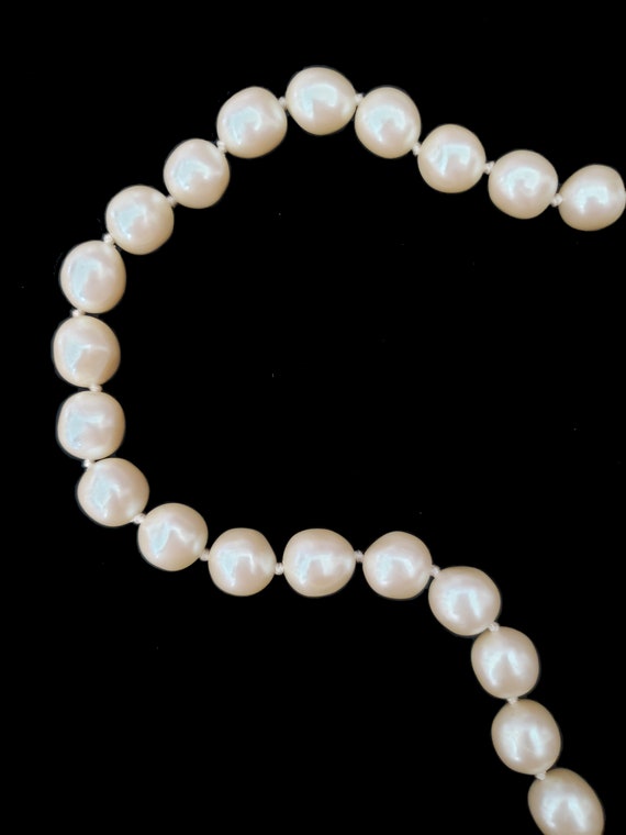 1980s Long Faux Pearl Necklace | 80s Vintage Long… - image 5