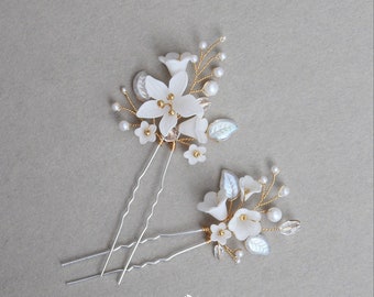 Bridal floral hair pins, Rose gold, Gold or silver flower and leaf branch wedding hair accessories in matte white  STYLE: Joelle