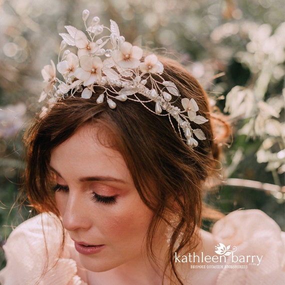 Fantasy Stylized Floral Crown Tiara Style Hairpiece, Bridal  display picture 1