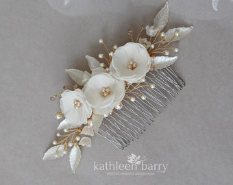 Wedding hair comb ivory and gold Assorted color options available - Bridal hair accessories - veil comb STYLE: Odette