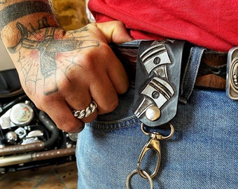 Leder Schlüsselanhänger Pixier Biker Schlüsselanhänger