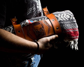 Handmade Leather Blanket Roll: Custom Motorcycle Accessory