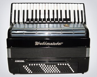 Weltmeister Consona Converter Free Bass Stradella, German Piano Accordion, with New Straps and Soft Case, Great Professional Accordian