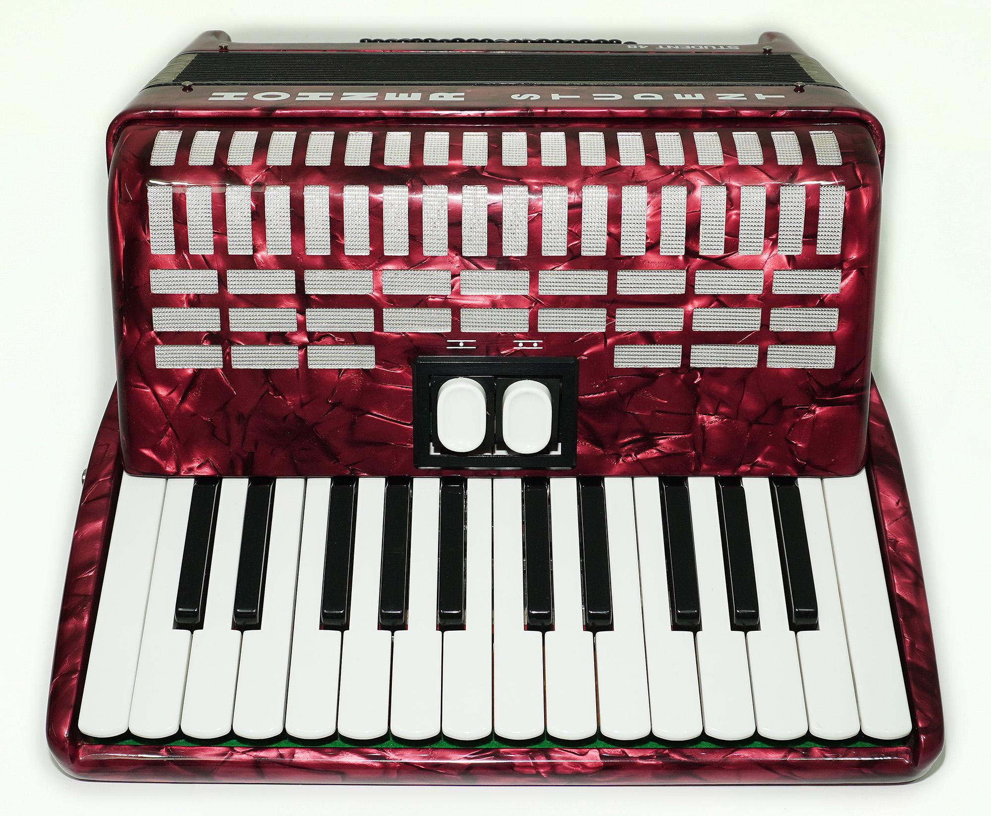 HOHNER Student 48 Bass Lightweight Piano Accordion, German