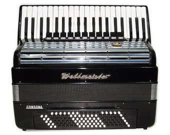Weltmeister Consona Converter Free Bass Stradella German Piano Accordion New Straps Case 2119 Great Professional Accordion Gorgeous Sound