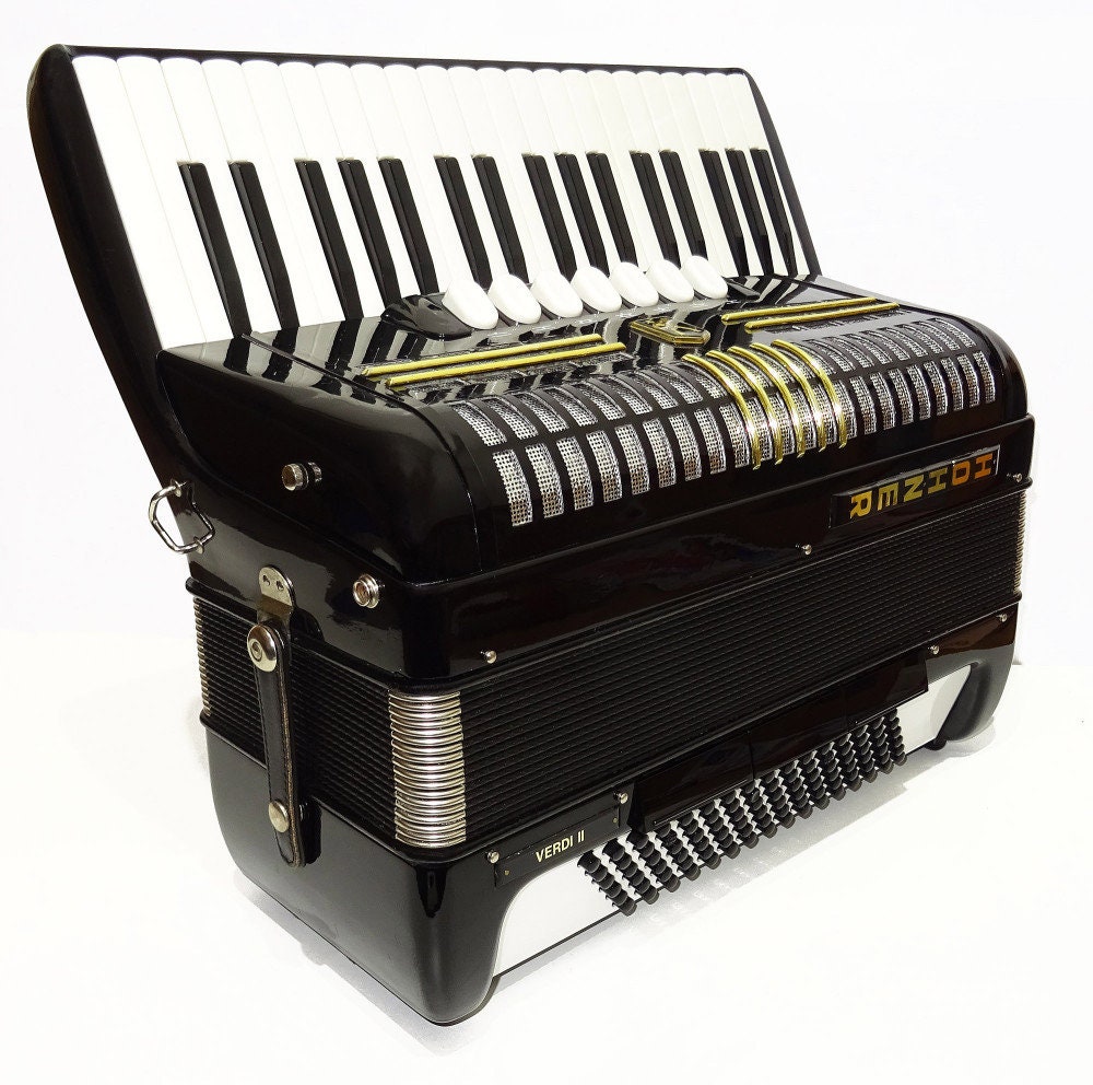 Hohner Verdi II Accordion Made in Germany, Original Quality Hohner Verdi II Accordion Made in Germany, Original Quality