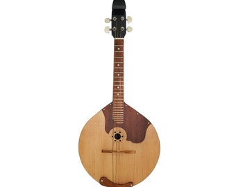 ウクライナ製のクラシックなドムラ4弦プリマ、オリジナルの