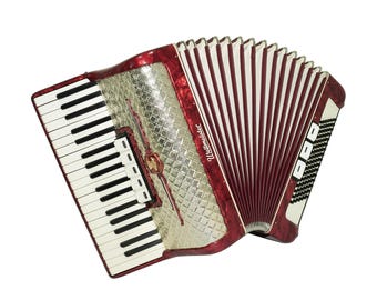 Weltmeister Stella 60 Bass Lightweight Piano Accordion for