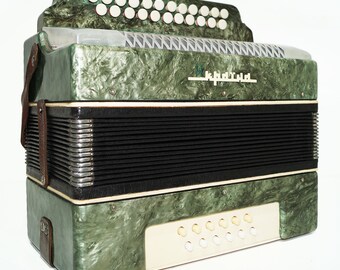 フォーク バヤン ガルモン ウクライナ、ビンテージ ボタン