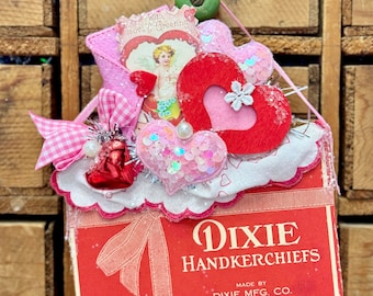 Valentine Handkerchief Box Vintage Honey Box Ornament New Old Stock Decoration Gift