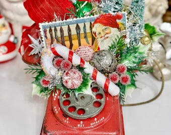 Christmas Vintage Red Metal Toy Telephone Ornament  Bottle Brush Tree Postcard Decor Decoration