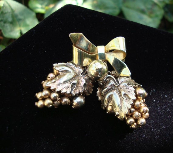 Grape Cluster Brooch - Grape Cluster Jewelry - Gra