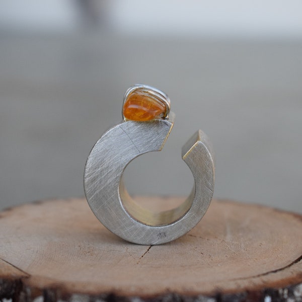 Brutalist ring, Statement ring, Futuristic jewelry, Gemstone ring, Abstract, Modernist, Artistic, Contemporary, Gift for her