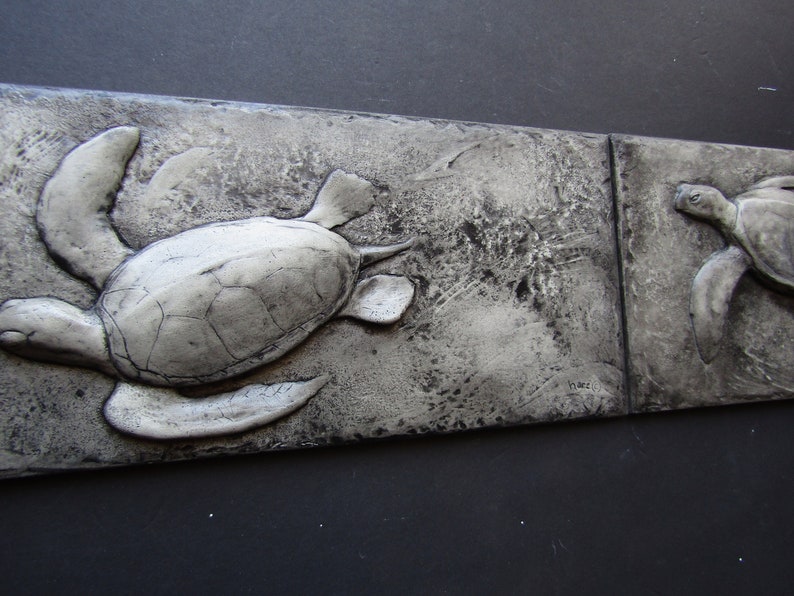 Concrete Gliding Green Sea Turtle Pair image 3