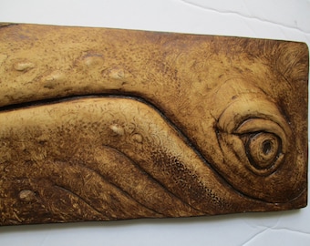 Statue d'animal réaliste en forme d'oeil de baleine à bosse