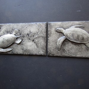 Concrete Gliding Green Sea Turtle Pair image 4