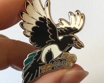 Magpie & Key Silver Hard Enamel Pin, Bird pin badge, bird pin, birb, sparkly pin badge