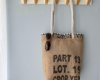 Bolsa de yute reciclada sostenible para el mercado, bolsa de playa de yute con granos de café de Honduras, saco de arpillera reciclada con granos de café de Honduras.