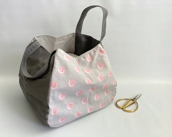 Origami cubic errands bag, origami tote bag, fabric market bag, toys storage bag, basket market bag, grocery bag - Pink polka dots on grey