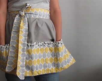 Cafe Apron, Hip Apron, Half Apron with pockets - Collection Nature - grey and yellow birch leaves