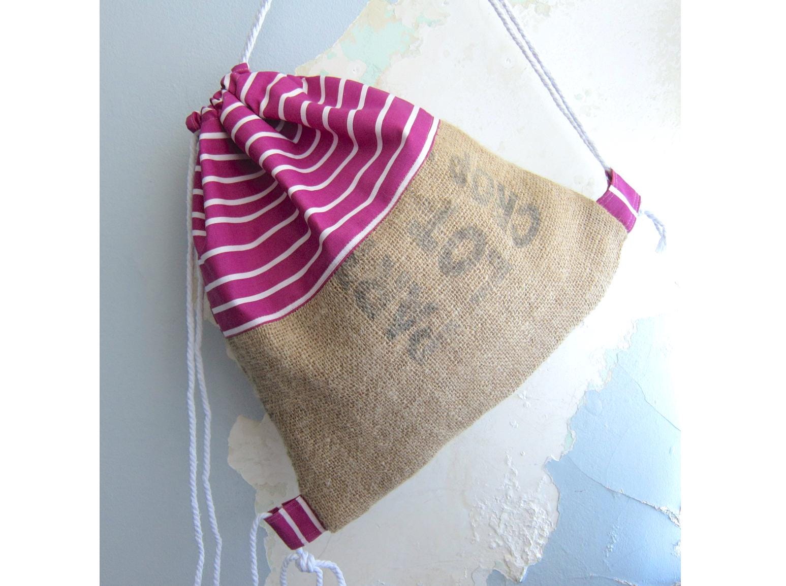 Sustainable Jute Drawstring Bag, Burlap Backpack Bag  display picture 2