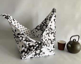 Lunch bag, Azuma bag, Bento bag, Japanese lunch bag, Tenugui bag, Furoshiki bag - Black and white floral and polka dots - Small